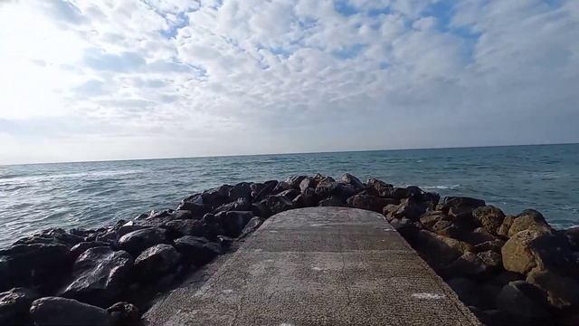 Джубга. 10 декабря 2022г.Море зимой. смотреть онлайн