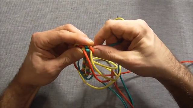 "Nautical Knots"- How To Tie A Boat Fender Keychain With Paracord смотреть онлайн