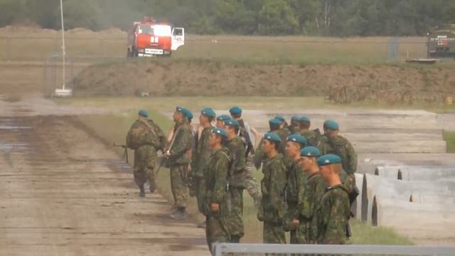 Tank show in Zhukovsky Танковое шоу Жуковский 03 июля 2010 Часть 6 смотреть онлайн