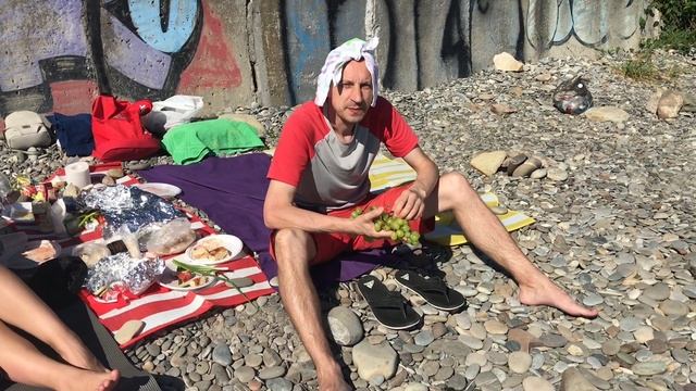 Пикник у моря.Пляж 73 км.Заплыв в Турцию! смотреть онлайн