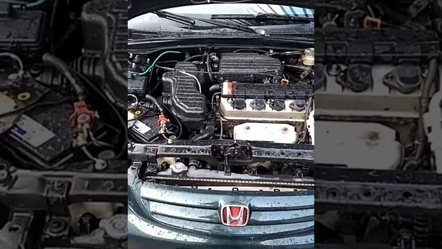 Apresentação Motor do Honda Civic 1.7 2002/2003 e pintura logo dianteira de vermelho смотреть онлайн