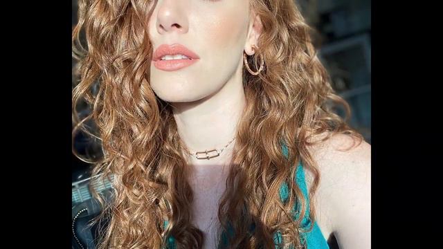 Elçin Sangu struggle with family again! смотреть онлайн