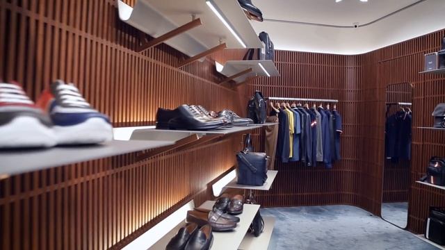 Presenting the Suria KLCC Men’s Gallery смотреть онлайн
