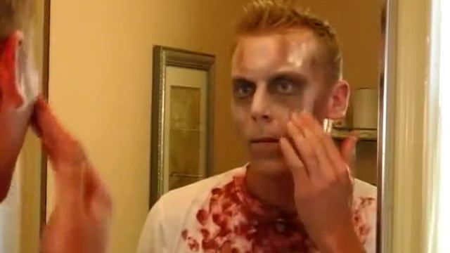 How-to apply Zombie make-up as a Halloween costume смотреть онлайн