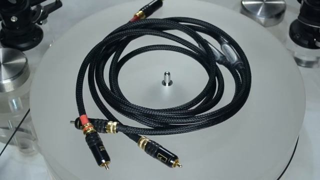 Межблочный кабель NewArtVinyl "Танго" смотреть онлайн