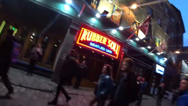Liverpool Mathew street (где выступали Beatles) смотреть онлайн