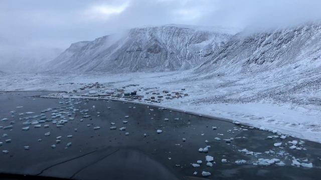 Dangerous airport / landing in Grise Fiord Nunavut / PC-12 смотреть онлайн