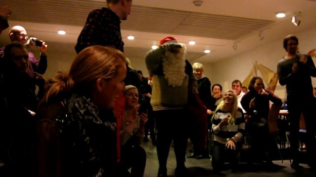 Дед Мороз и храбрая девочка смотреть онлайн