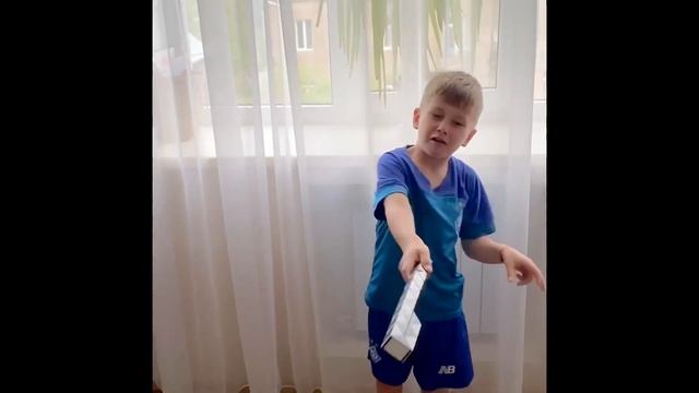 Как правильно отбивать мячик битой ? смотреть онлайн