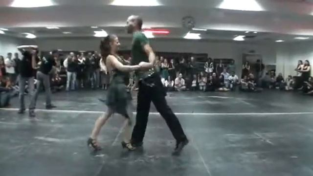 Yuli & Adam Zouk Lambada show in studio B смотреть онлайн