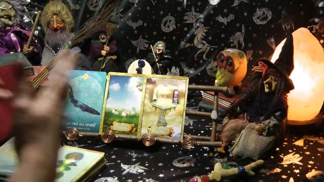 ARIES -TAROT RUNE READING - OCTOBER 2019 смотреть онлайн
