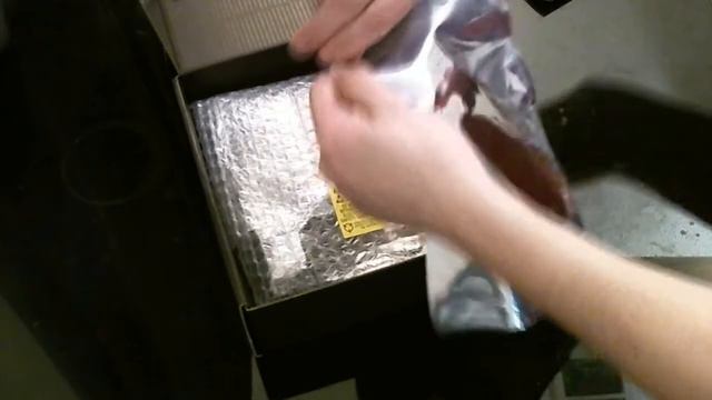 EVGA z77 stinger unboxing and quick look смотреть онлайн