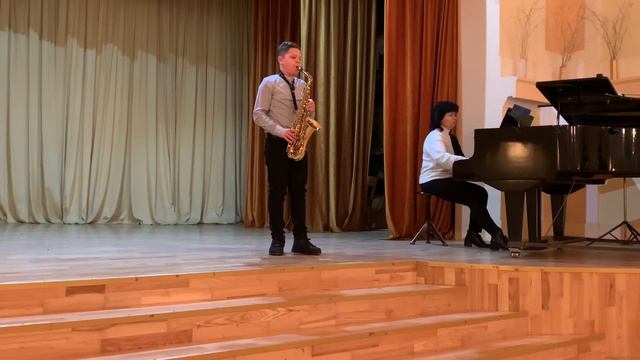 А.Жобін., В.ді Мораіс переклад і обробка А. Винокурова. «Танцюємо самбу». Виконавець - Козуб Вільям смотреть онлайн