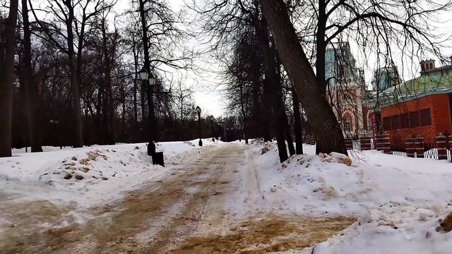 ДВОРЦОВЫЙ АНСАМБЛЬ.