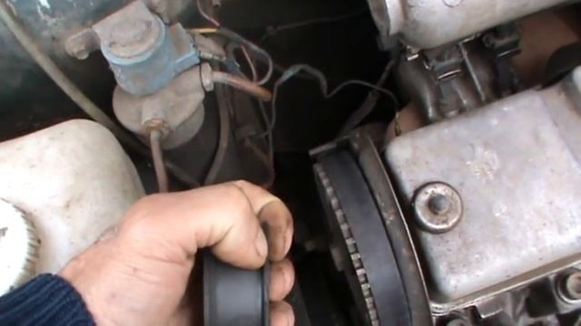 Нужно исправлять когда ремень ГРМ идет по краю шестерни смотреть онлайн