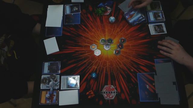 Haos Titan Nillious vs Spiders n Snakes | Bakugan Battle Planet Gameplay смотреть онлайн