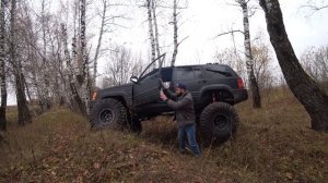 джип гранд чероки, паркетник на порталах