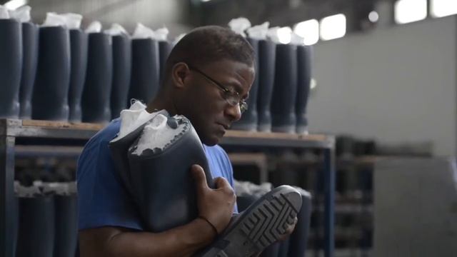Специализированная защитная обувь Dunlop: история бренда смотреть онлайн