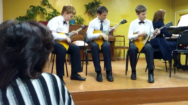 " Калинка " на балалайке ; трио смотреть онлайн