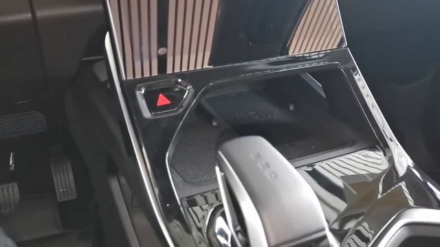 2023 Geely Boyue L SUV in-depth Walkaround смотреть онлайн