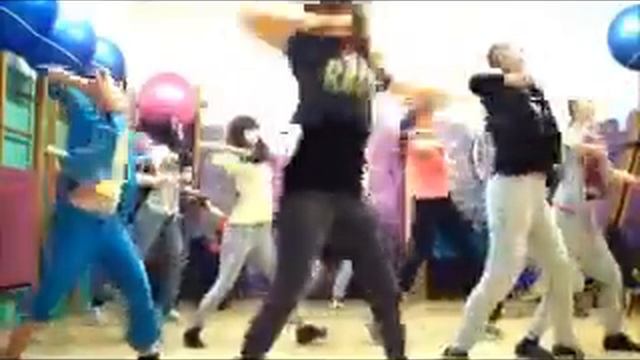 RaSkolBass DaNce УлИчНыЕ ТАнЦы ХиП хОп под СуПЕр песню смотреть онлайн