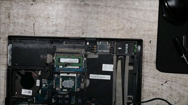 DELL Latitude E6410 Fully Disassembly смотреть онлайн