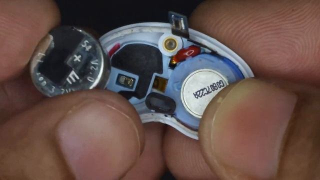 Galaxy Buds Live - Removing/Replacing Battery