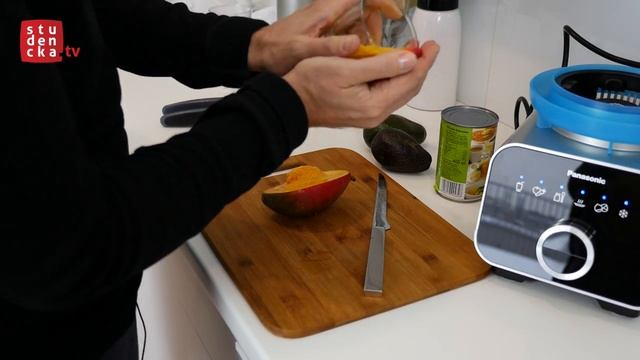 DJ Adamus testuje Blender firmy Panasonic смотреть онлайн