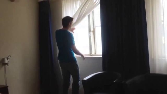 Монетная башня и отель Le Coin Hotel в Амстердаме // Прогулки по нидерландам #9 смотреть онлайн