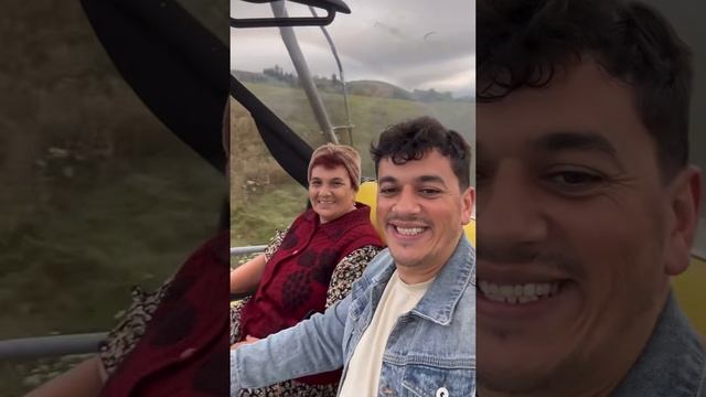 Сакит Самедов с мамой на прогулке ❤️ смотреть онлайн