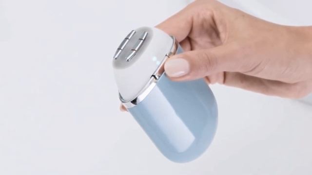 Прибор для омоложения кожи лица iluminage Youth Activator смотреть онлайн