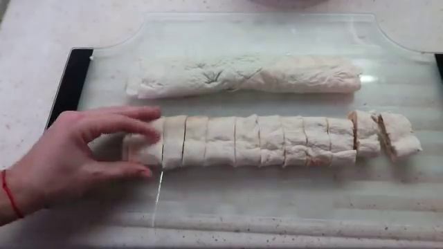 Бюджетный праздничный стол . Закуски, горячее, салаты смотреть онлайн