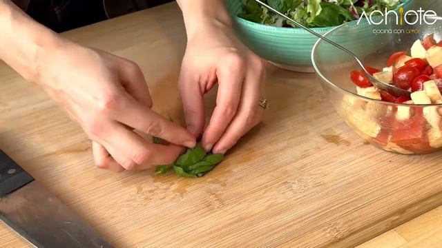 STORYTIME mientras hacemos una Ensalada inspirada en la ENSALADA CAPRESE | Conoce un poco más de MI смотреть онлайн