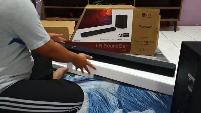Unboxing LG Soundbar SN4 300W 2021 | Malaysia смотреть онлайн