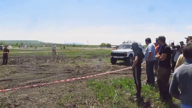 Off-roading NIVA Как быстро остудить Двигатель ))). смотреть онлайн