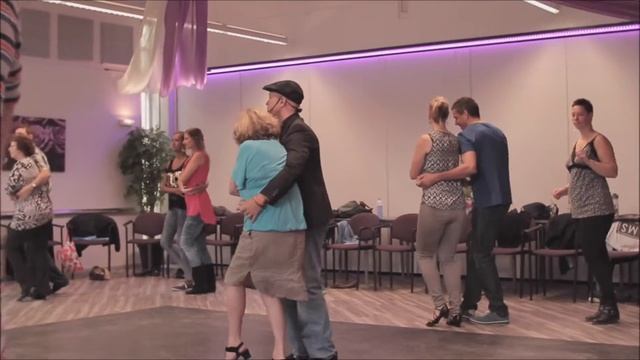 Learn Bachata Fusion and Bachata Sensual at Salsaventura смотреть онлайн
