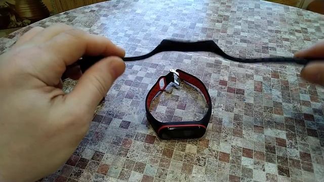 Ремешки для Mi Band 4 почему стоит заменить стоковый . смотреть онлайн