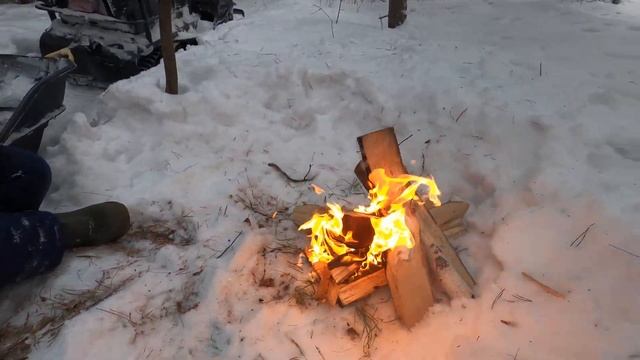 ВСТРЕЧА СО СНЕЖНЫМ ЧЕЛОВЕКОМ-ЙЕТИ (БАЙКИ У КОСТРА) Meeting with Bigfoot-Yeti bikes by the campfire смотреть онлайн