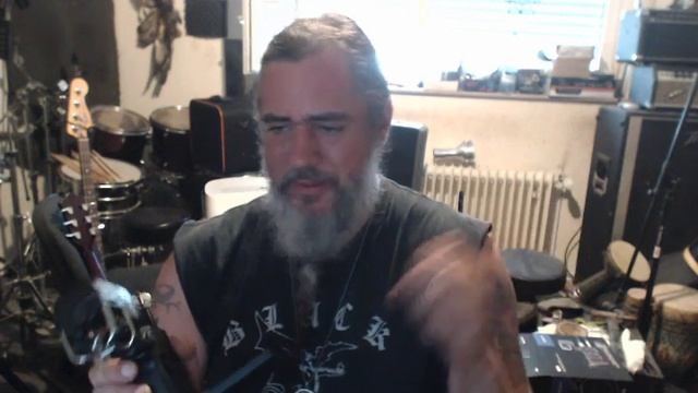 zoom q8 battery hack - how to power it without buying the charger and extra batteries смотреть онлайн