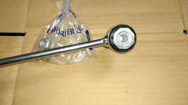 Стойка заднего стабилизатора левая A2213201989 (LEMFORDER 3557101)