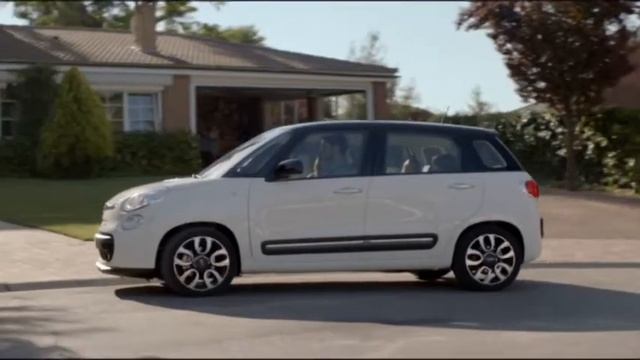 Fiat 500L 30s BAG BNT смотреть онлайн