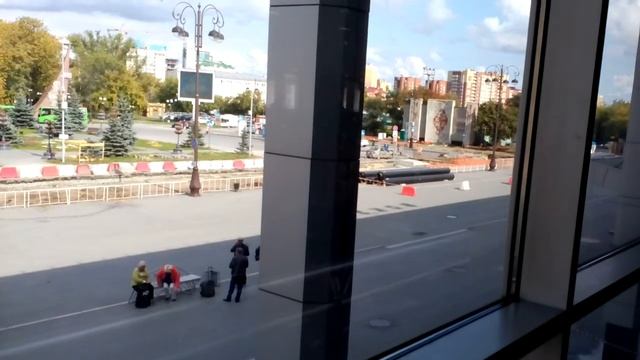 Жд вокзал Тюмень вид из окна на город смотреть онлайн