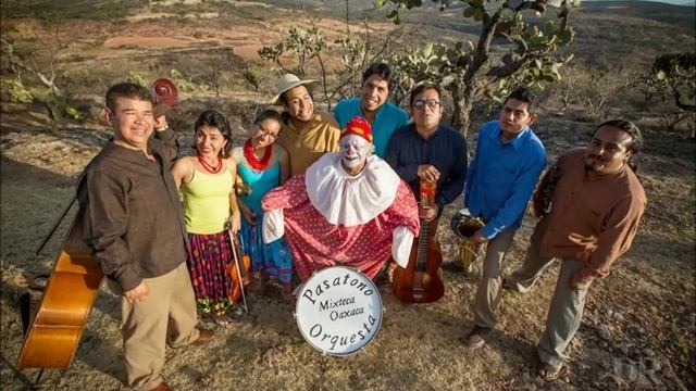 Chilena Kuati - Chilena Mixteca - Pasatono Orquesta смотреть онлайн