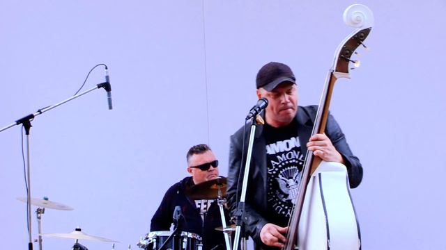 Вечера с УлГУ. Рок-н-ролл. Группа "Contrabanda" смотреть онлайн