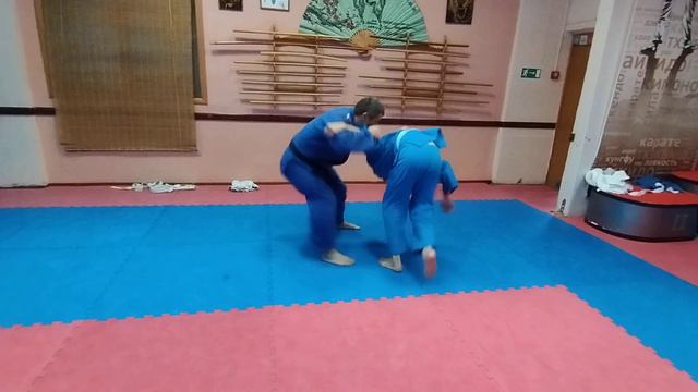 Дзюдо: Главное в гадаули не бросить, а поставить на колени. смотреть онлайн