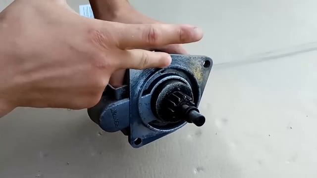 Замена втягивающего реле стартера.Ваз щелкает при заводке, СТАРТЁР не работает. В чём причина? смотреть онлайн