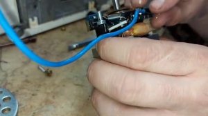 Ремонт мотора на швейной машинке. Починить своими руками легко, просто открути шкив