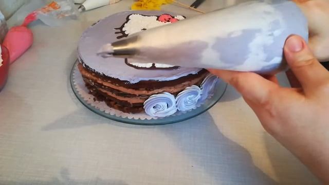 торт *Hello Kitty* смотреть онлайн