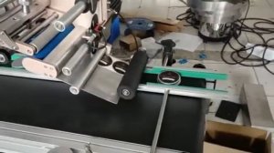 Автоматический этикетировщик для плоских поверхностей