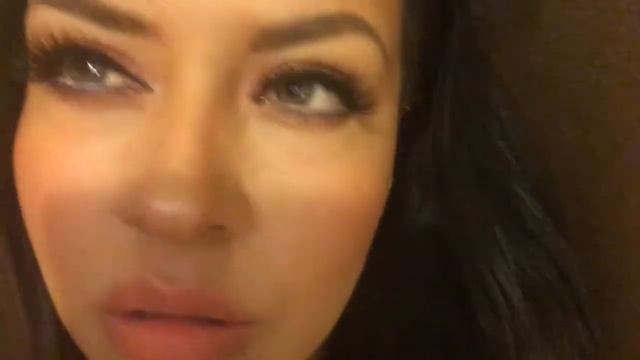 YvesSaintLaurent Mascara Volume Effet Faux Cils False Lash Effect Mascara